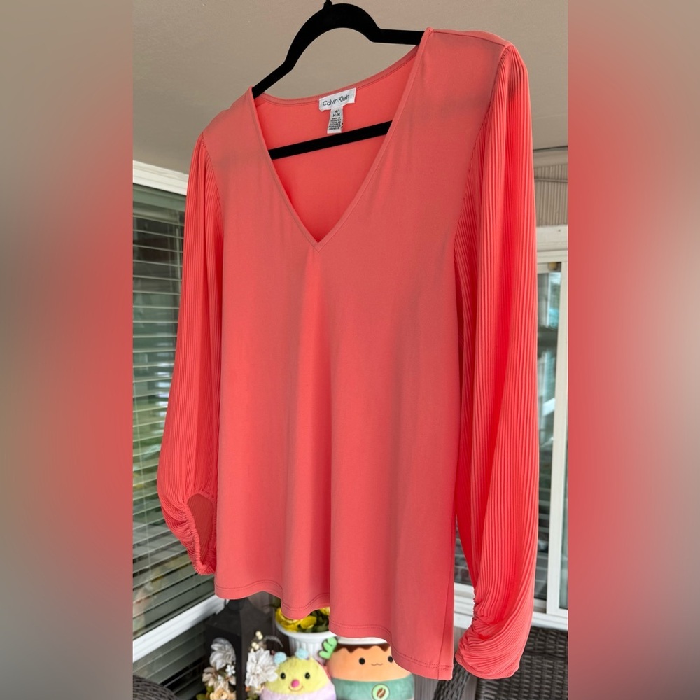 Calvin Klein Coral Relaxed Blouse with Flowing Fabric - Picture 7 of 11